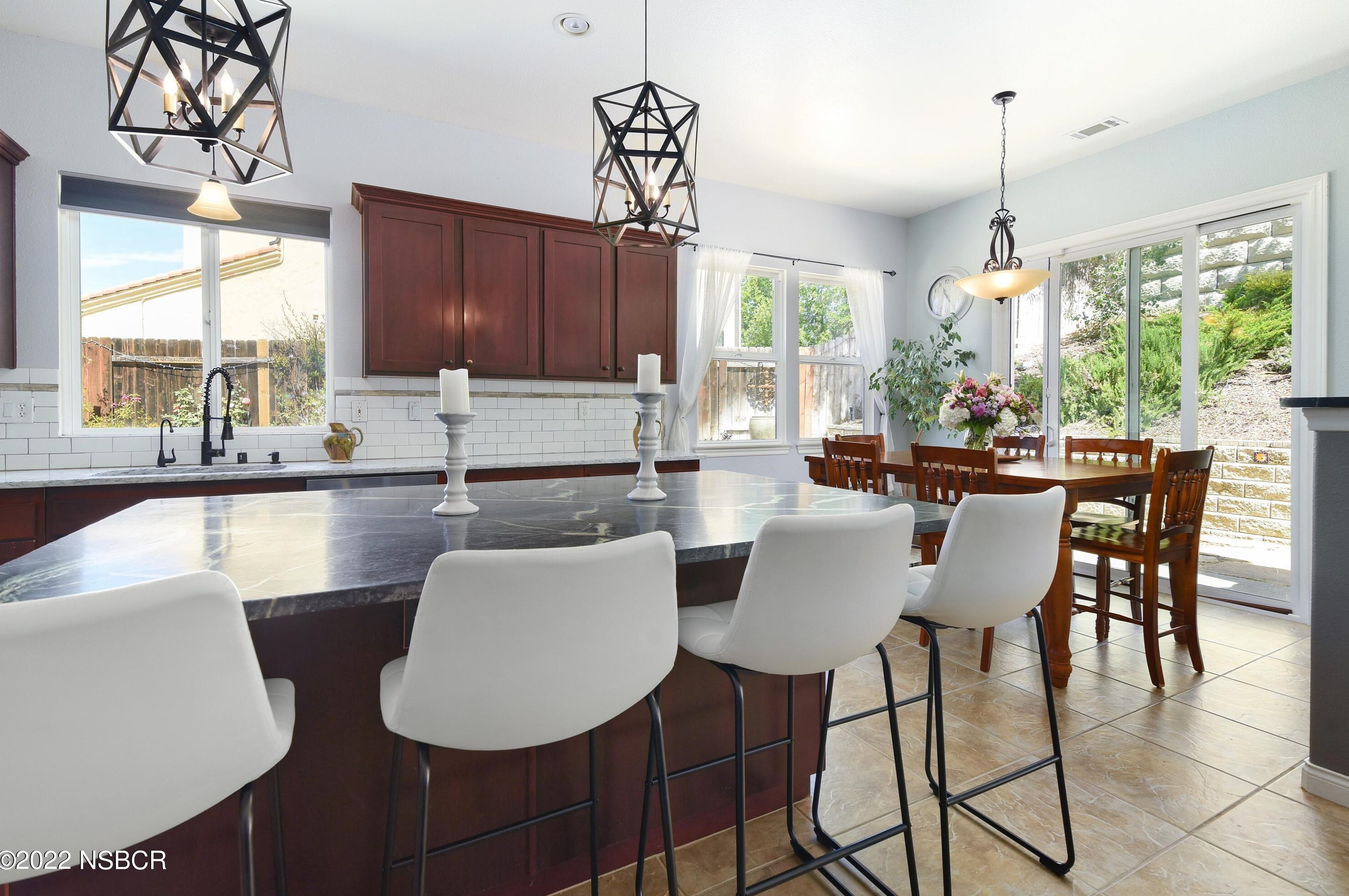 3687 Jupiter Ave, Lompoc CA 93436-1940 exterior