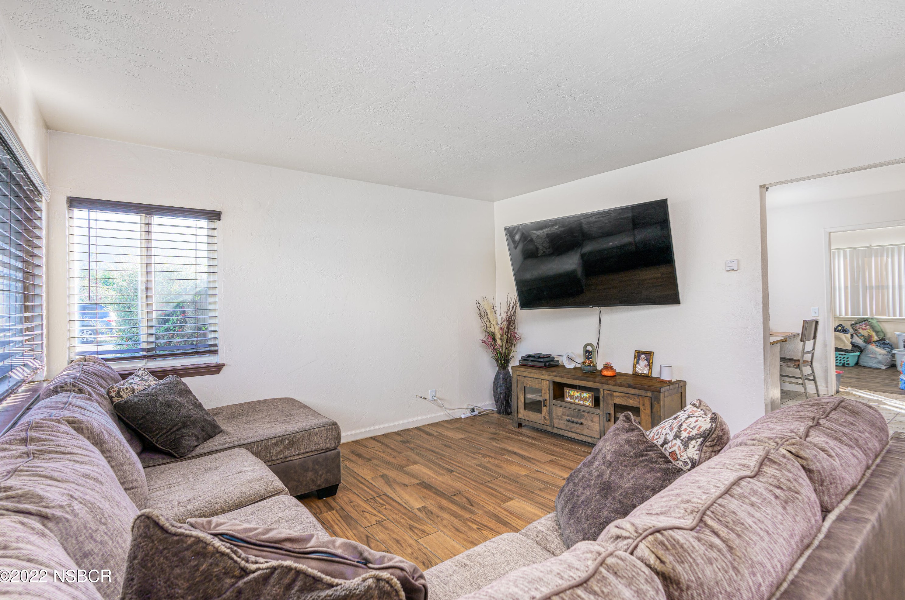 239 B St, Lompoc CA  93436-7325 exterior