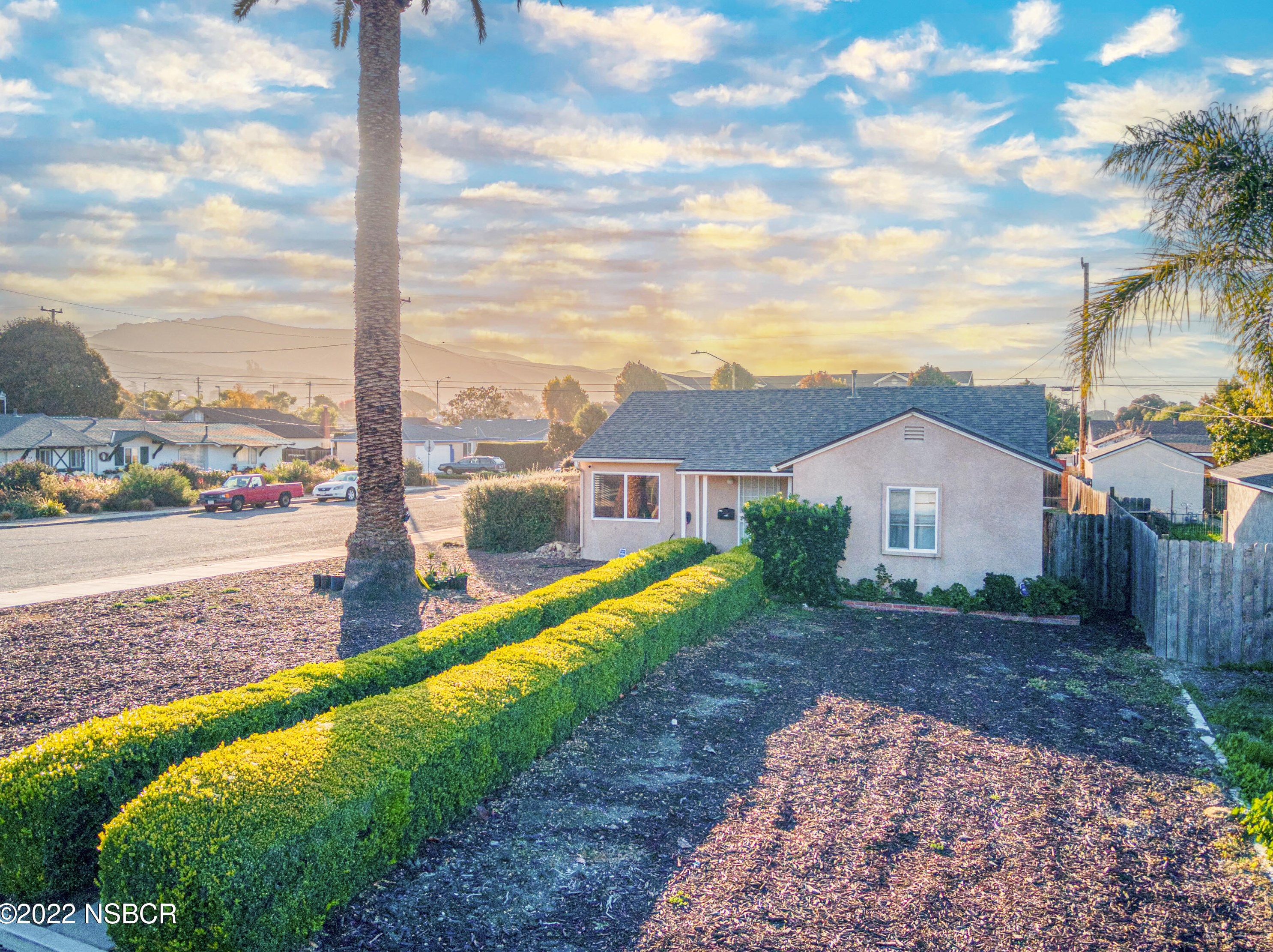 239 B St, Lompoc CA  93436-7325 exterior