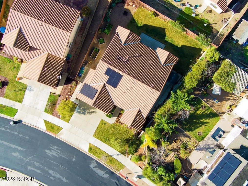 716 Carina Dr, Lompoc CA  93436-1824 exterior