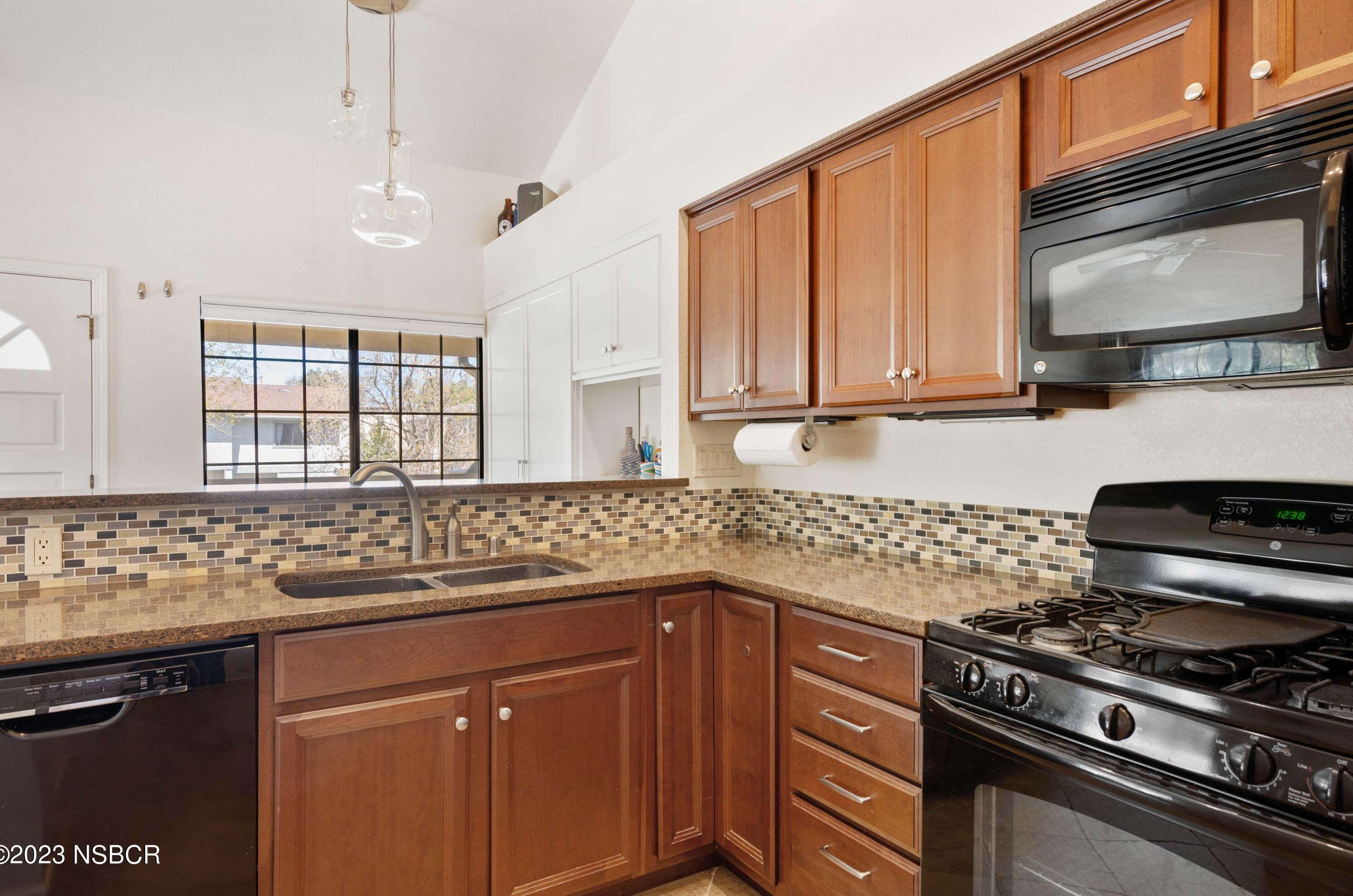 1498 Aarhus Dr #d, Solvang, CA 93463