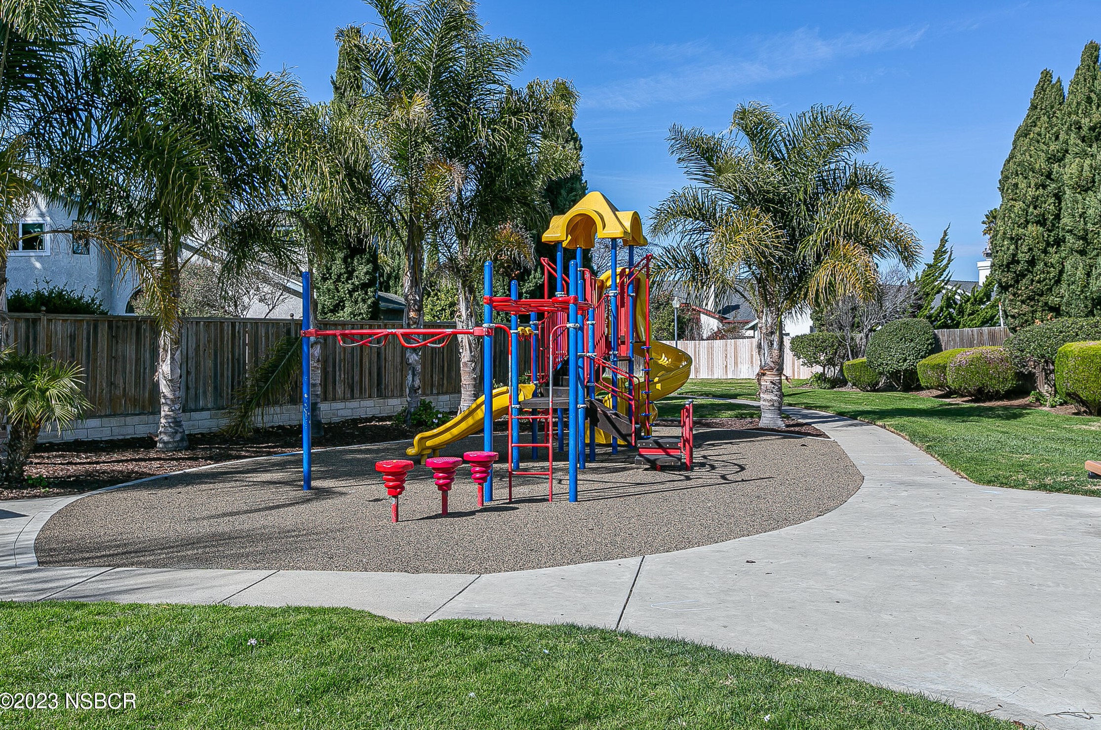 821 Bellflower Ln, Lompoc CA  93436-3268 exterior