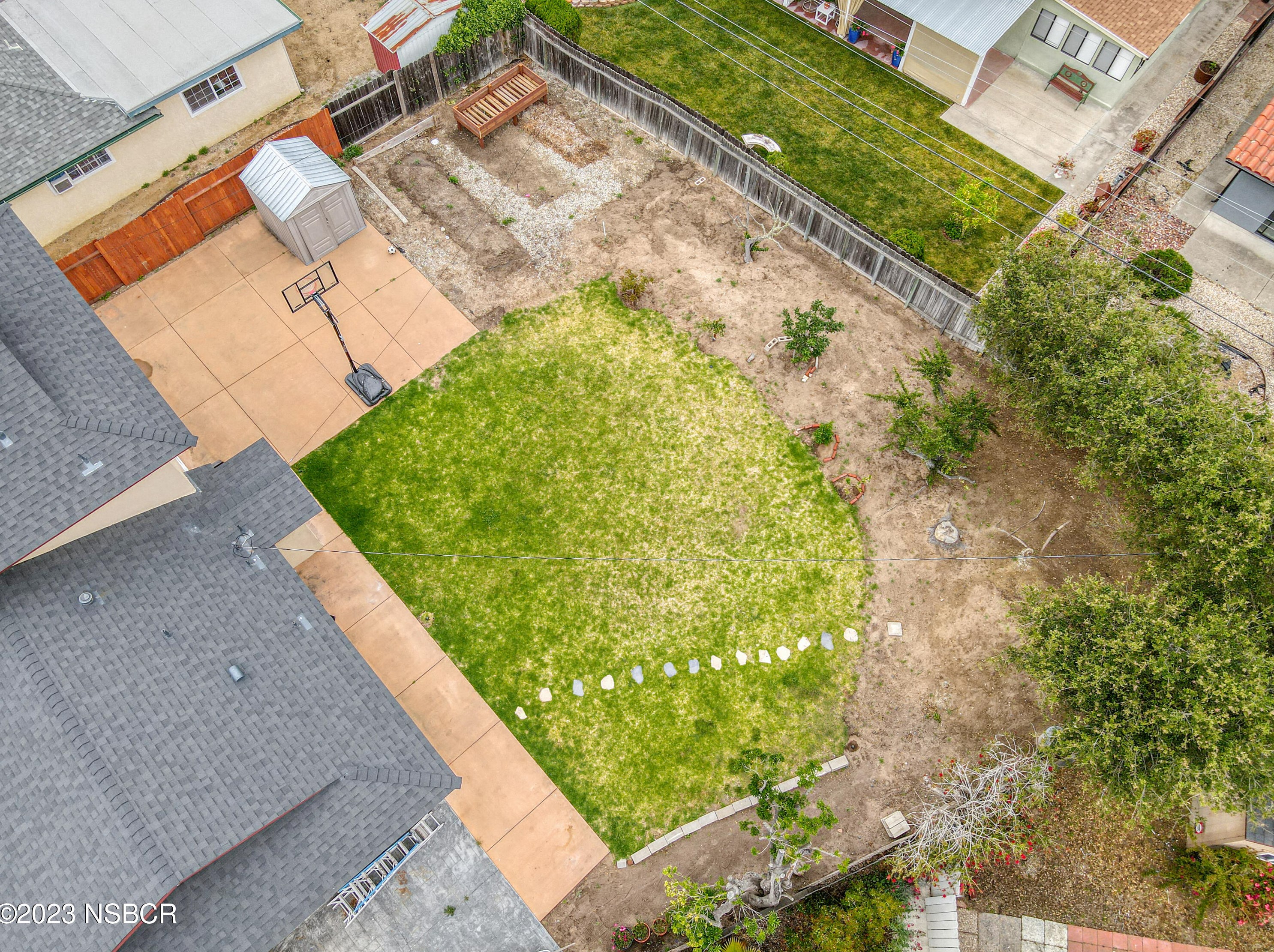 4163 Arcturus Ave, Lompoc CA  93436-1209 exterior