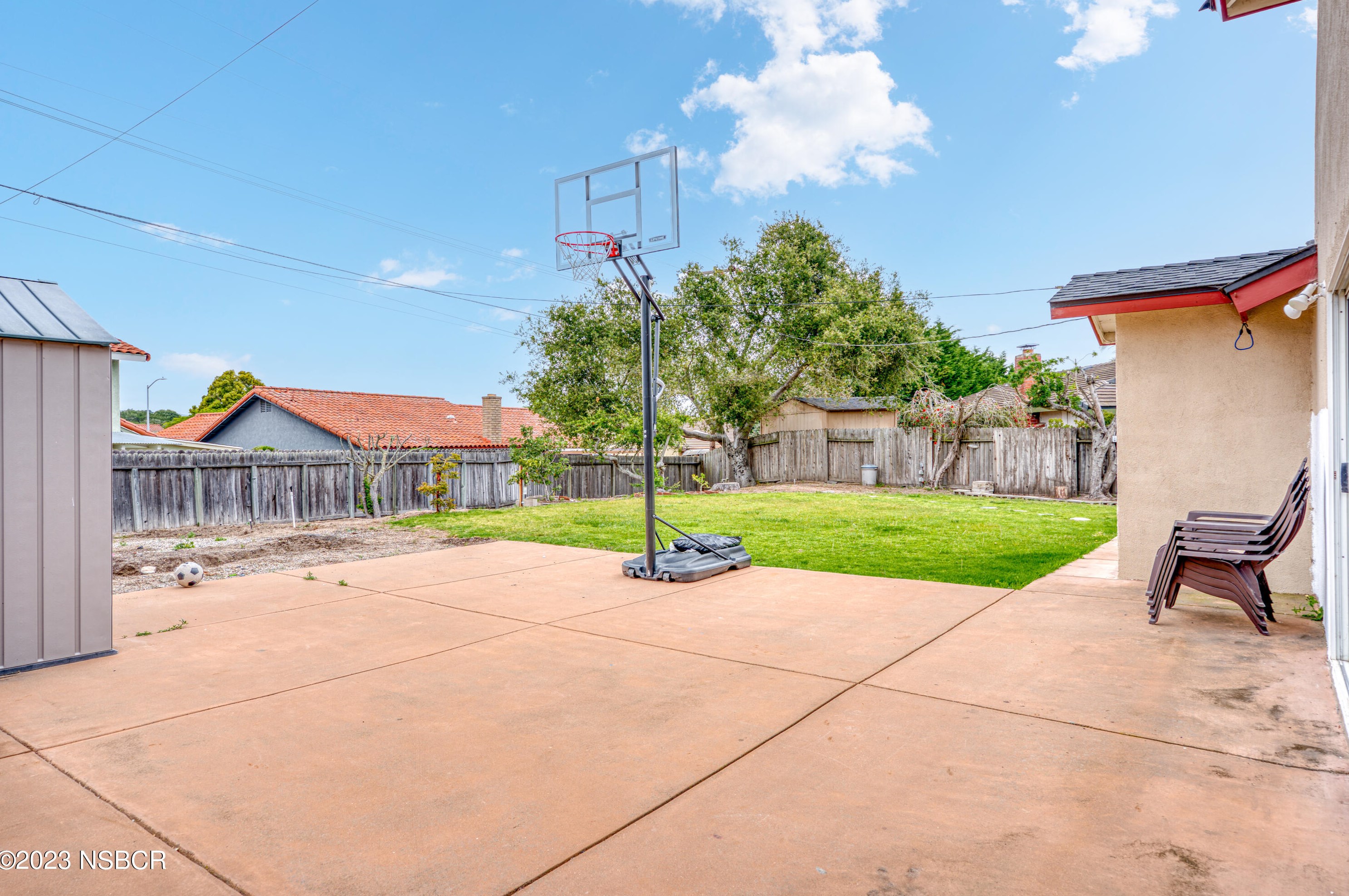 4163 Arcturus Ave, Lompoc CA  93436-1209 exterior