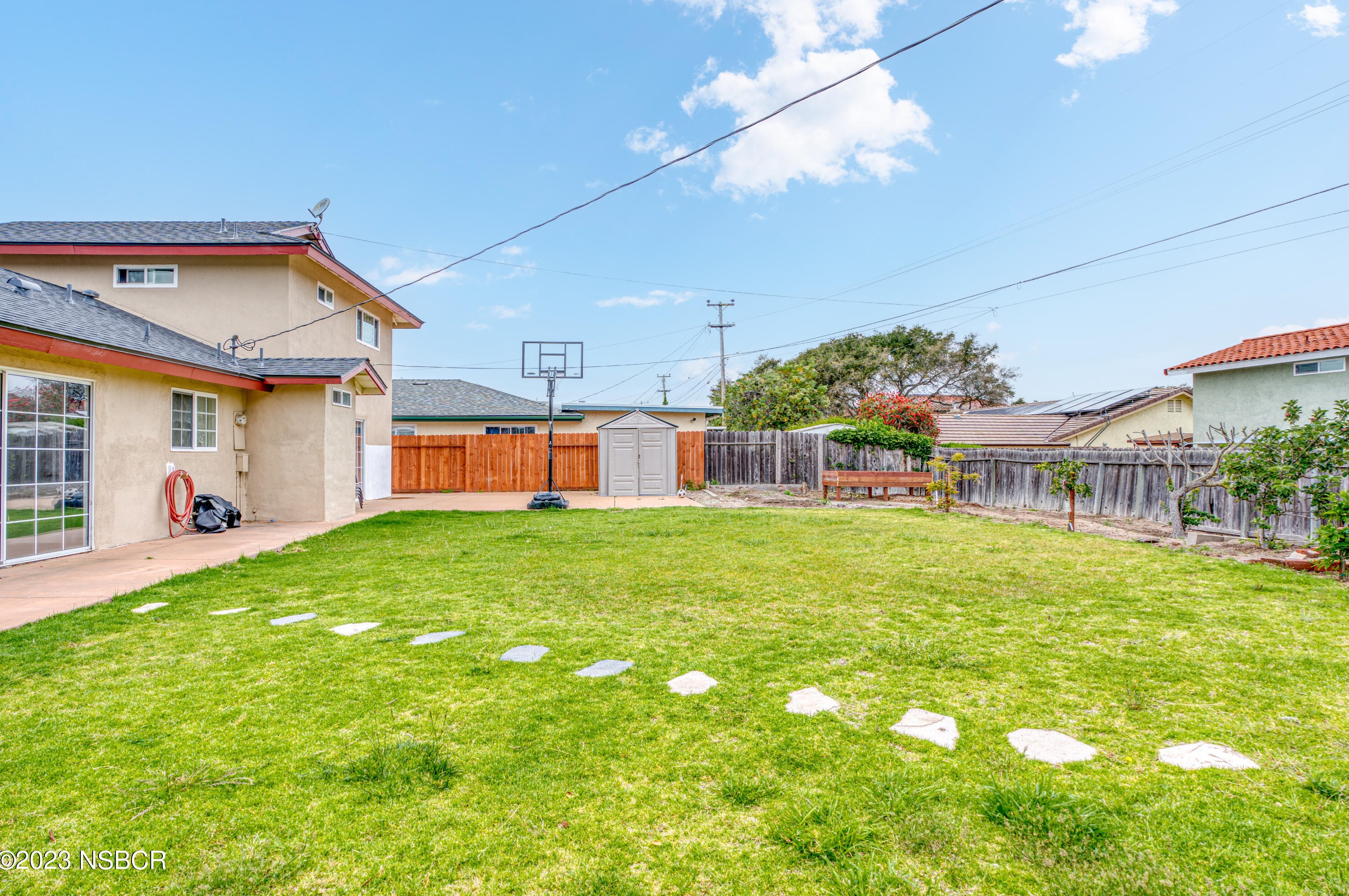 4163 Arcturus Ave, Lompoc CA  93436-1209 exterior