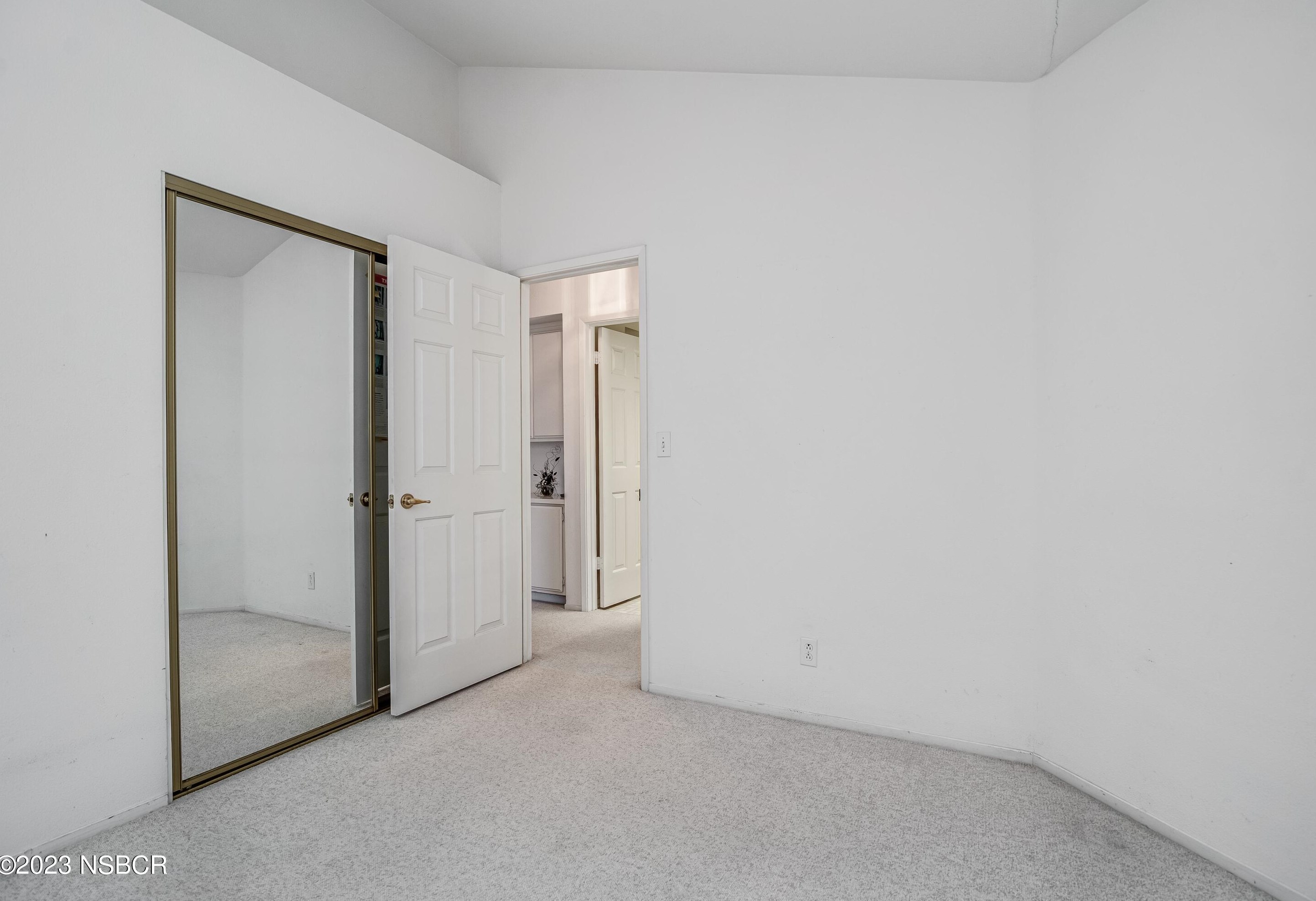 1224 Westbrook Dr, Lompoc CA 93436-8105 exterior