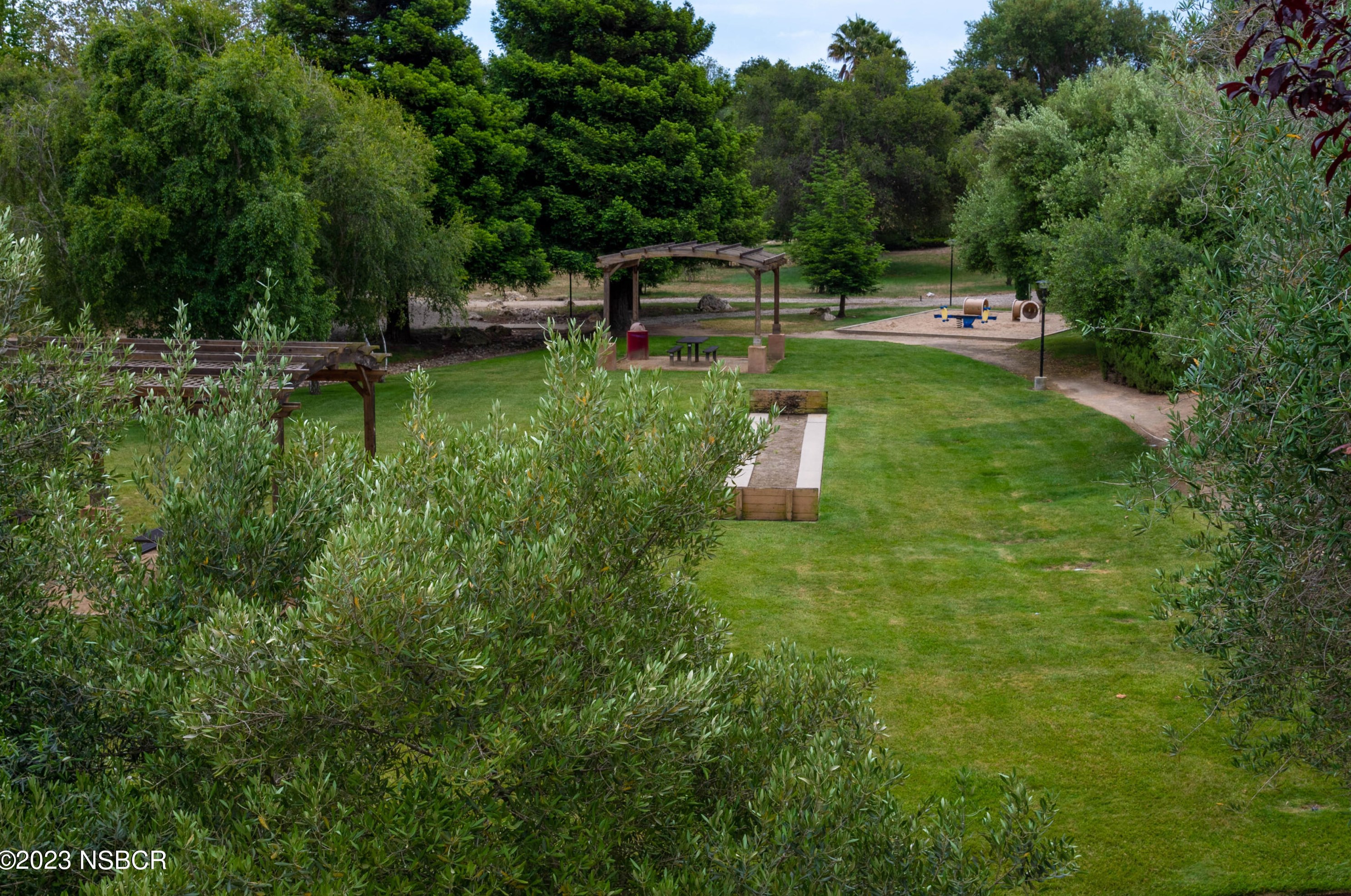 1224 Westbrook Dr, Lompoc CA 93436-8105 exterior