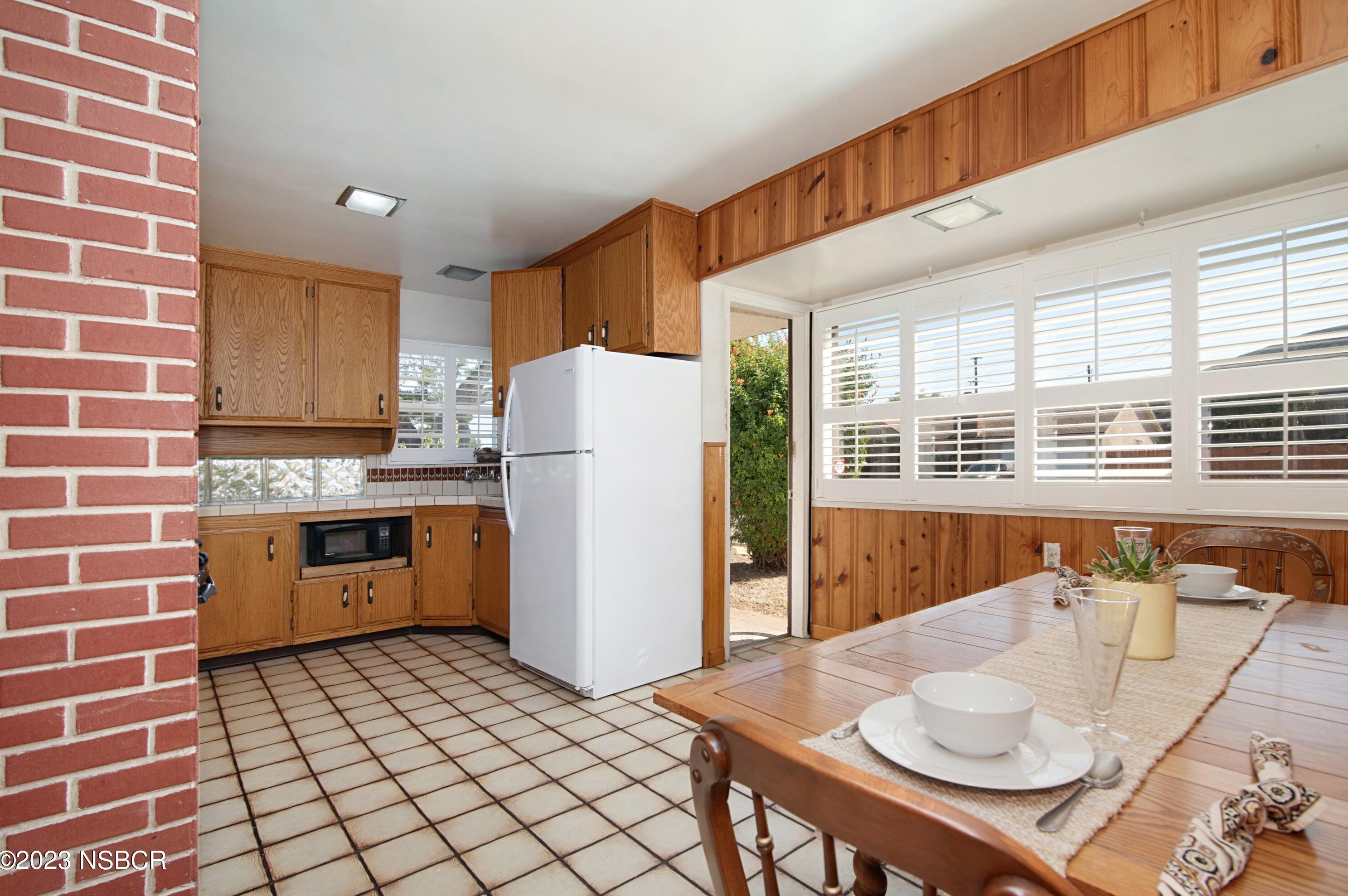 401 7th St, Lompoc CA  93436-6221 exterior