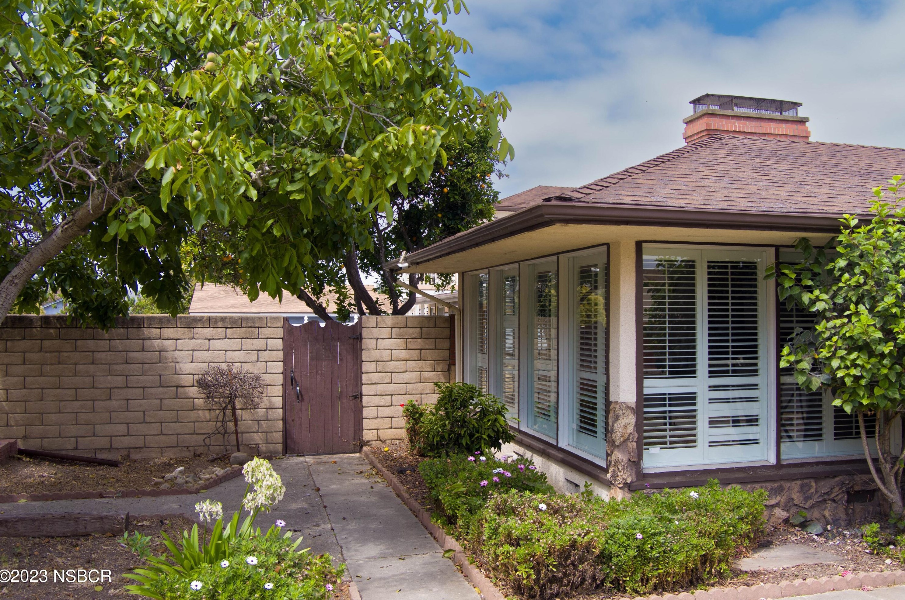 401 7th St, Lompoc CA  93436-6221 exterior