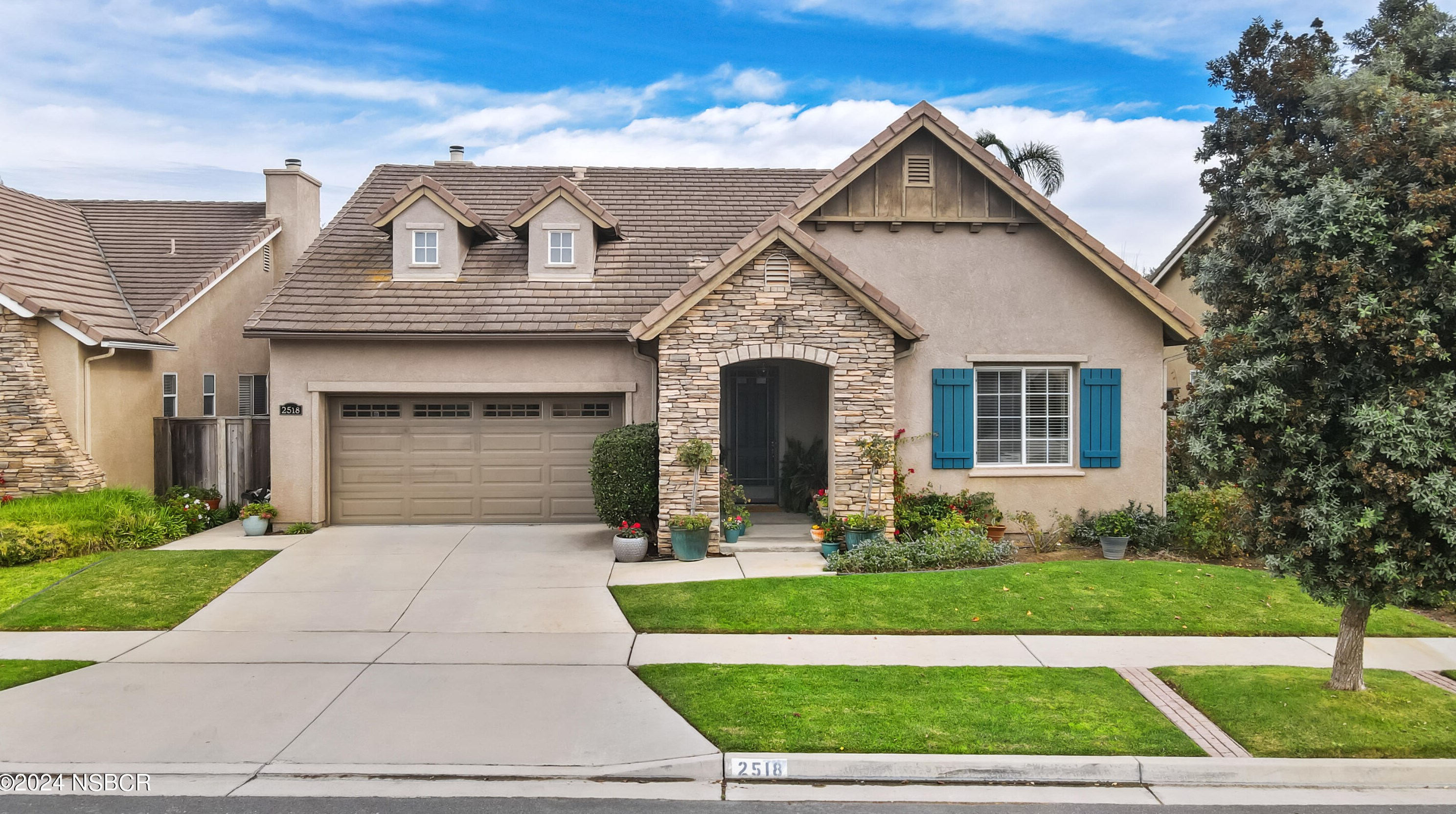 2518 Calderon Dr, Santa Maria CA  93455-7410 exterior