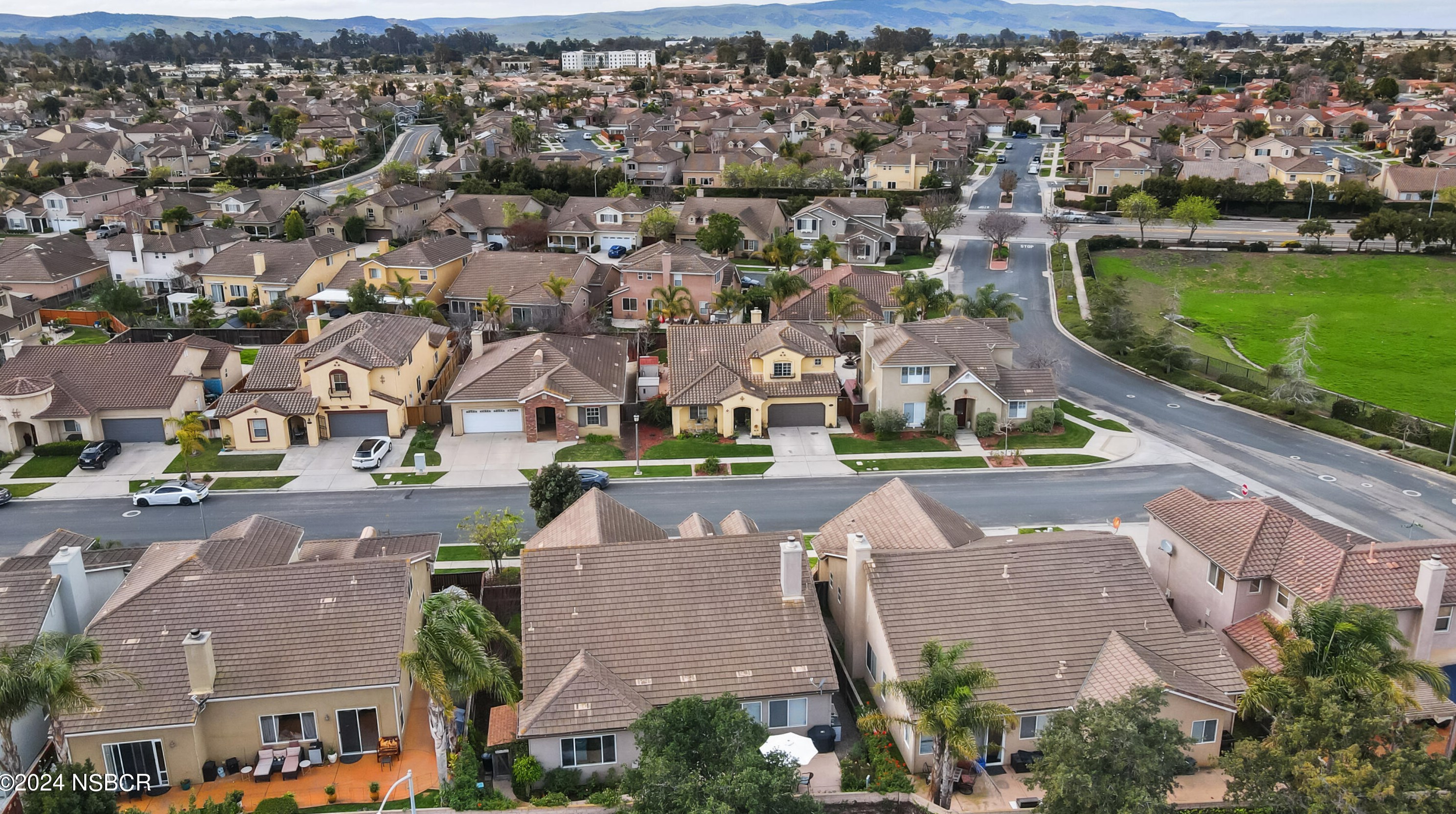 2518 Calderon Dr, Santa Maria CA  93455-7410 exterior