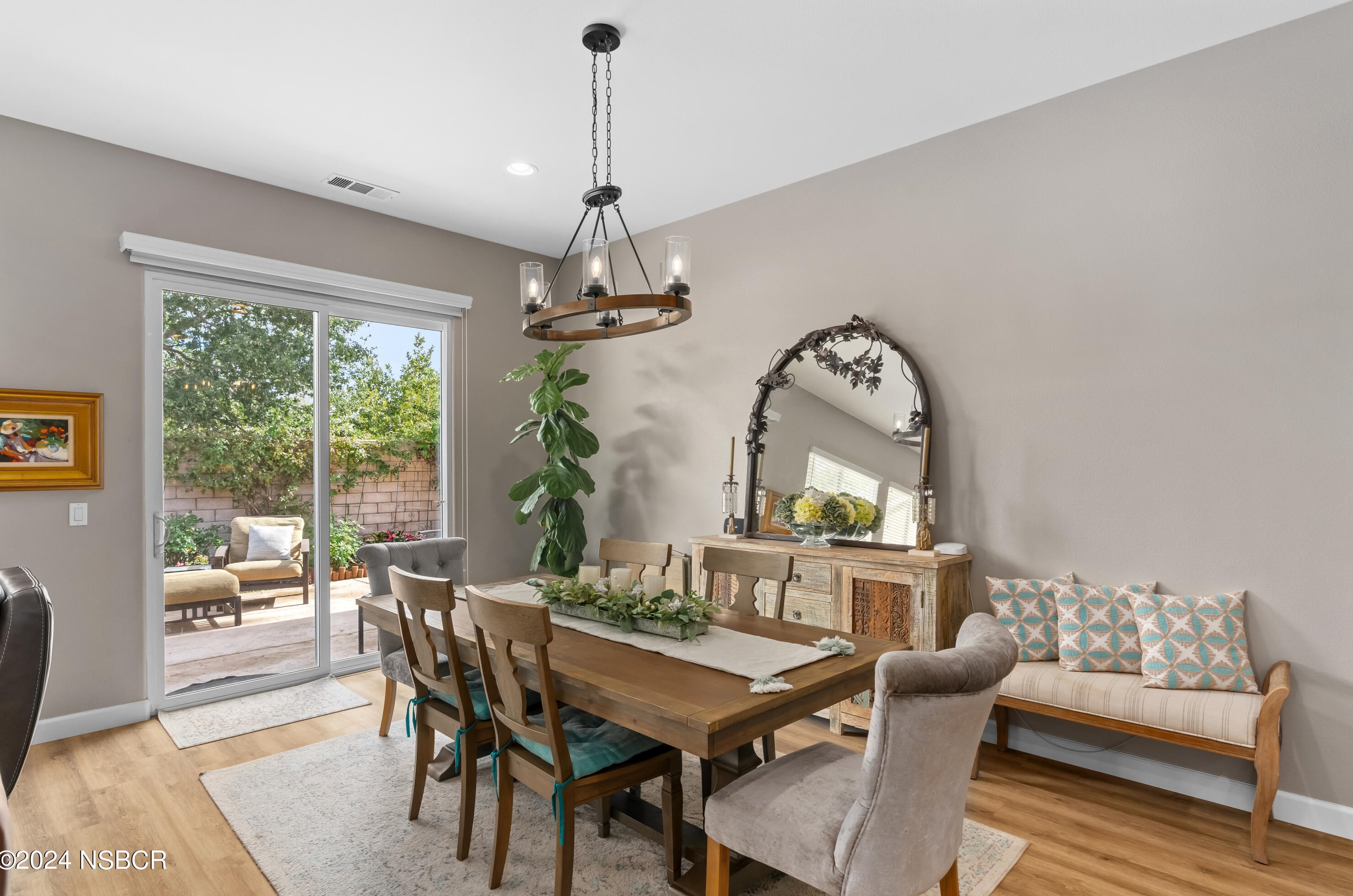 2518 Calderon Dr, Santa Maria CA  93455-7410 exterior