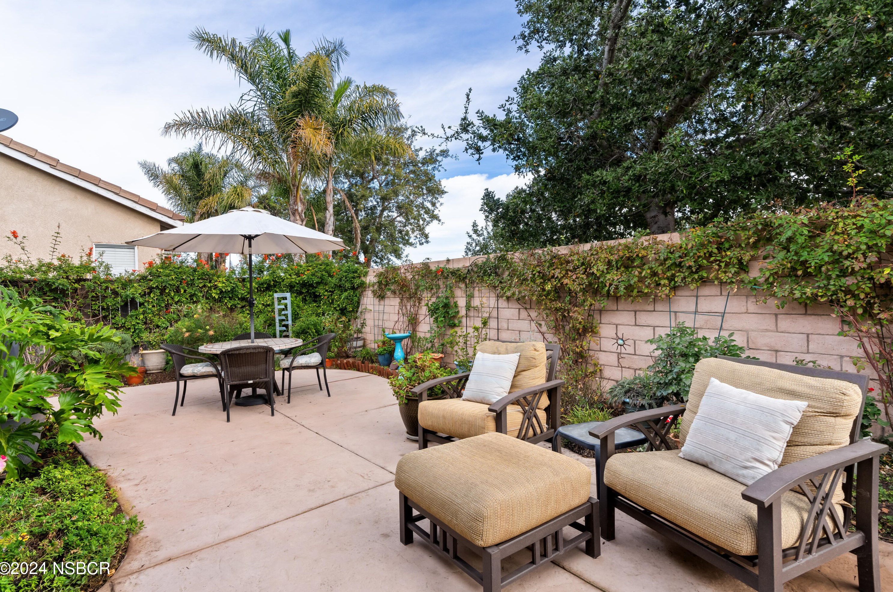 2518 Calderon Dr, Santa Maria CA  93455-7410 exterior