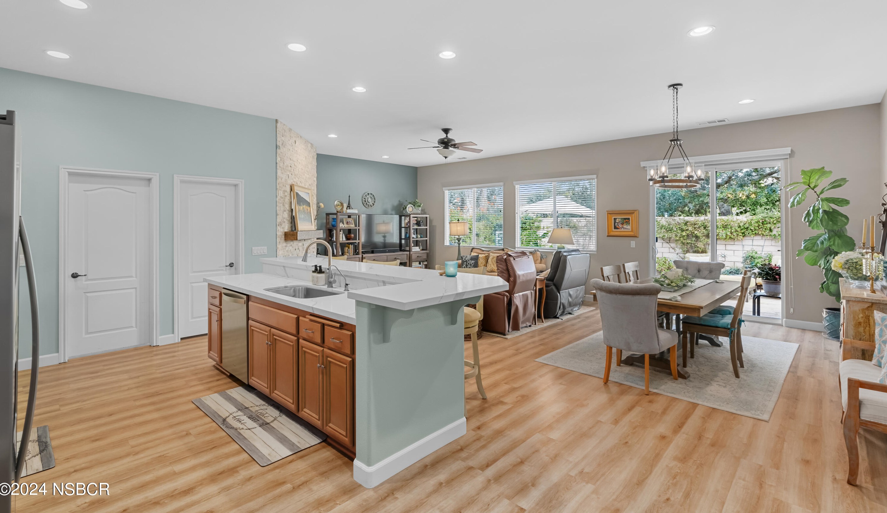 2518 Calderon Dr, Santa Maria CA  93455-7410 exterior