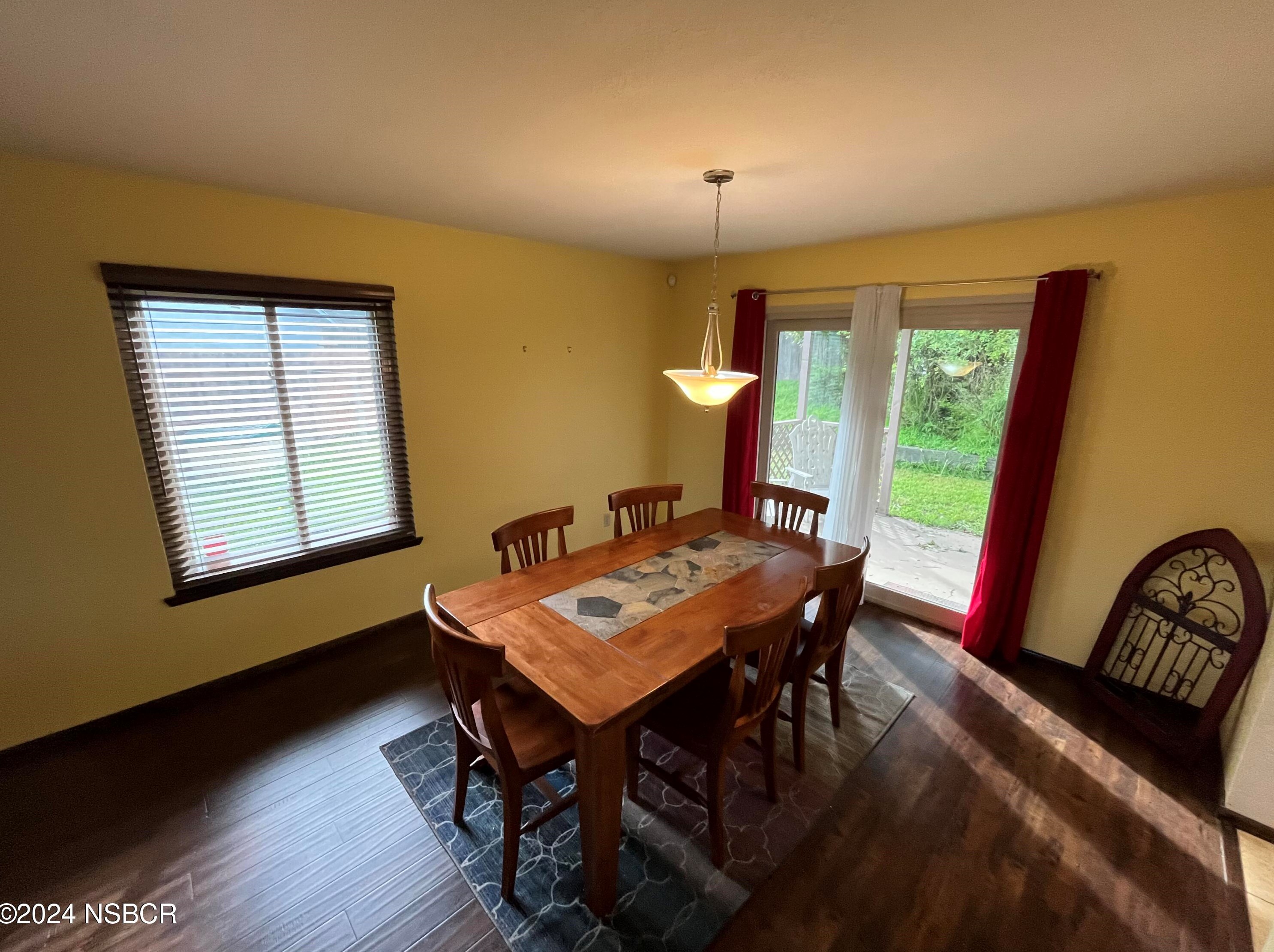 1210 Jessie Ct, Santa Maria CA  93454-2559 exterior