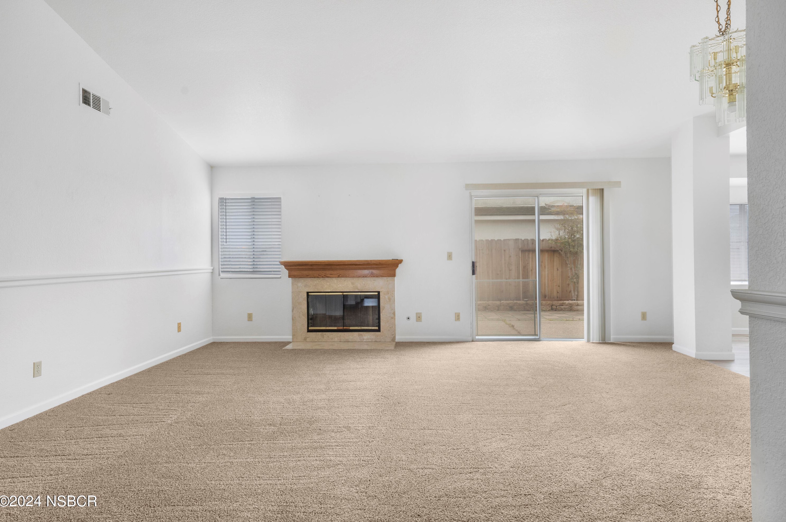 1413 Vlg Mdw Dr, Lompoc CA 93436-8245 exterior