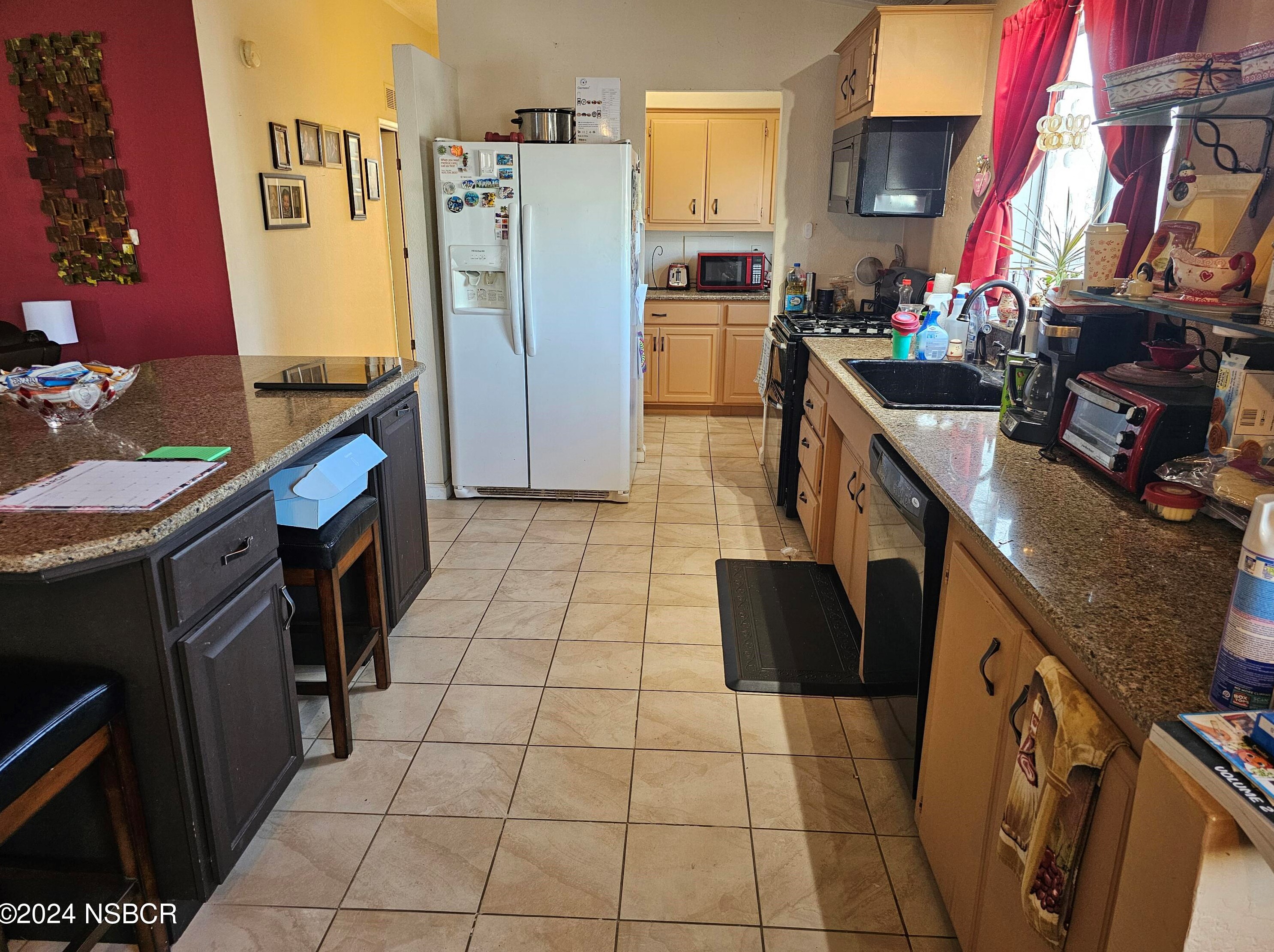 2167 Sierra Vis, Santa Maria CA  93458-8266 exterior