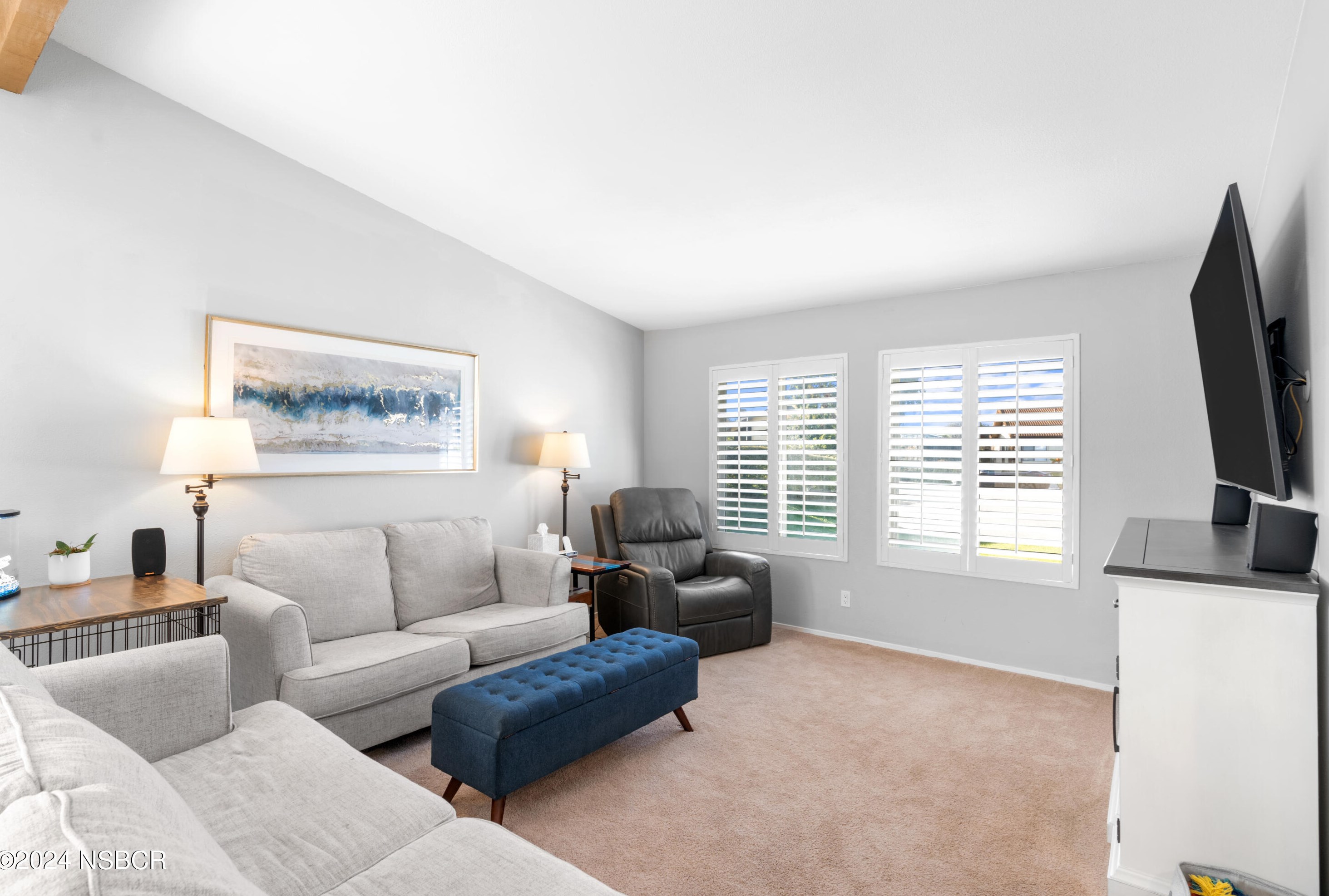 1038 Laurel Ct, Santa Maria CA  93455-3008 exterior