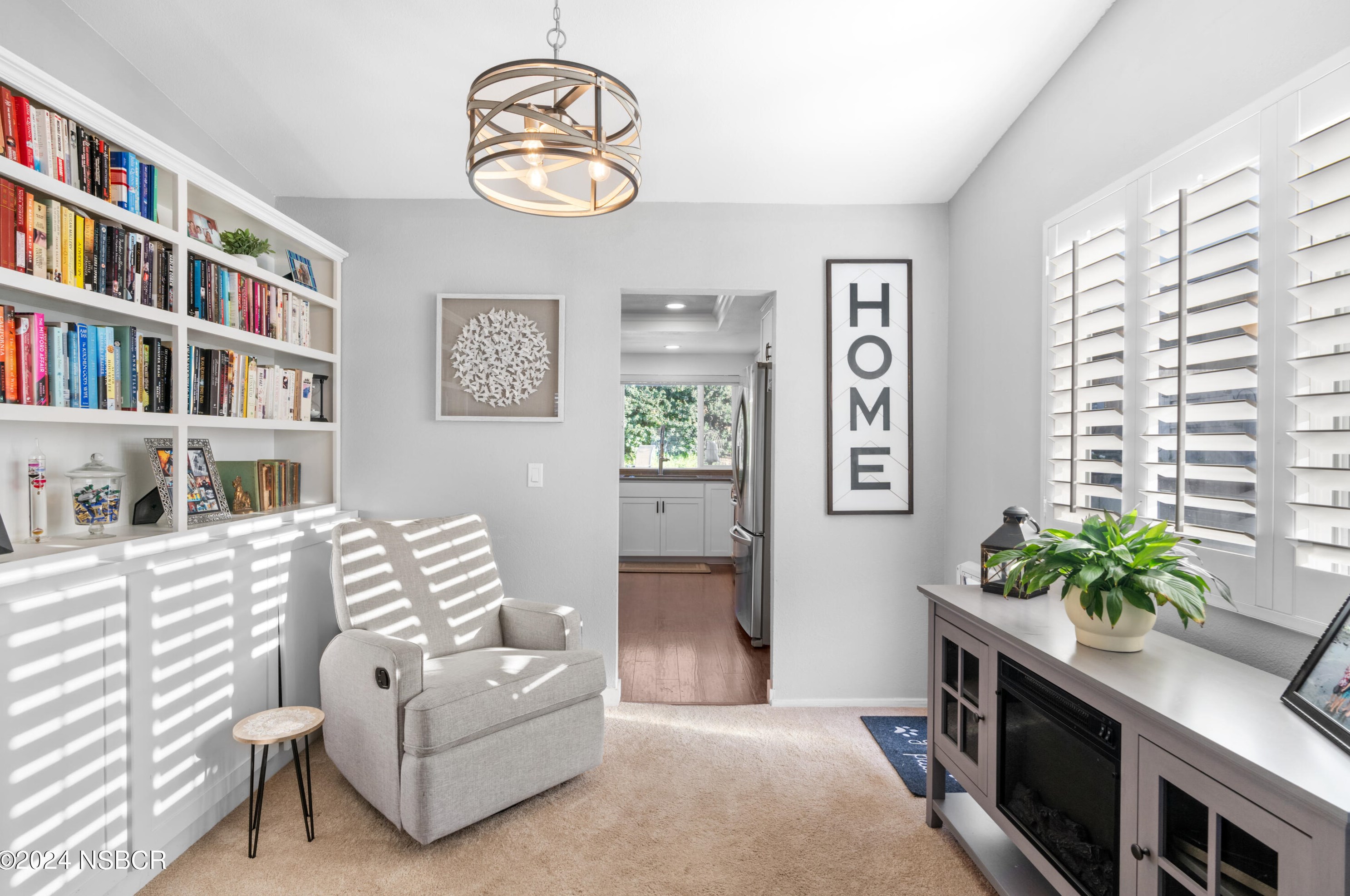 1038 Laurel Ct, Santa Maria CA  93455-3008 exterior