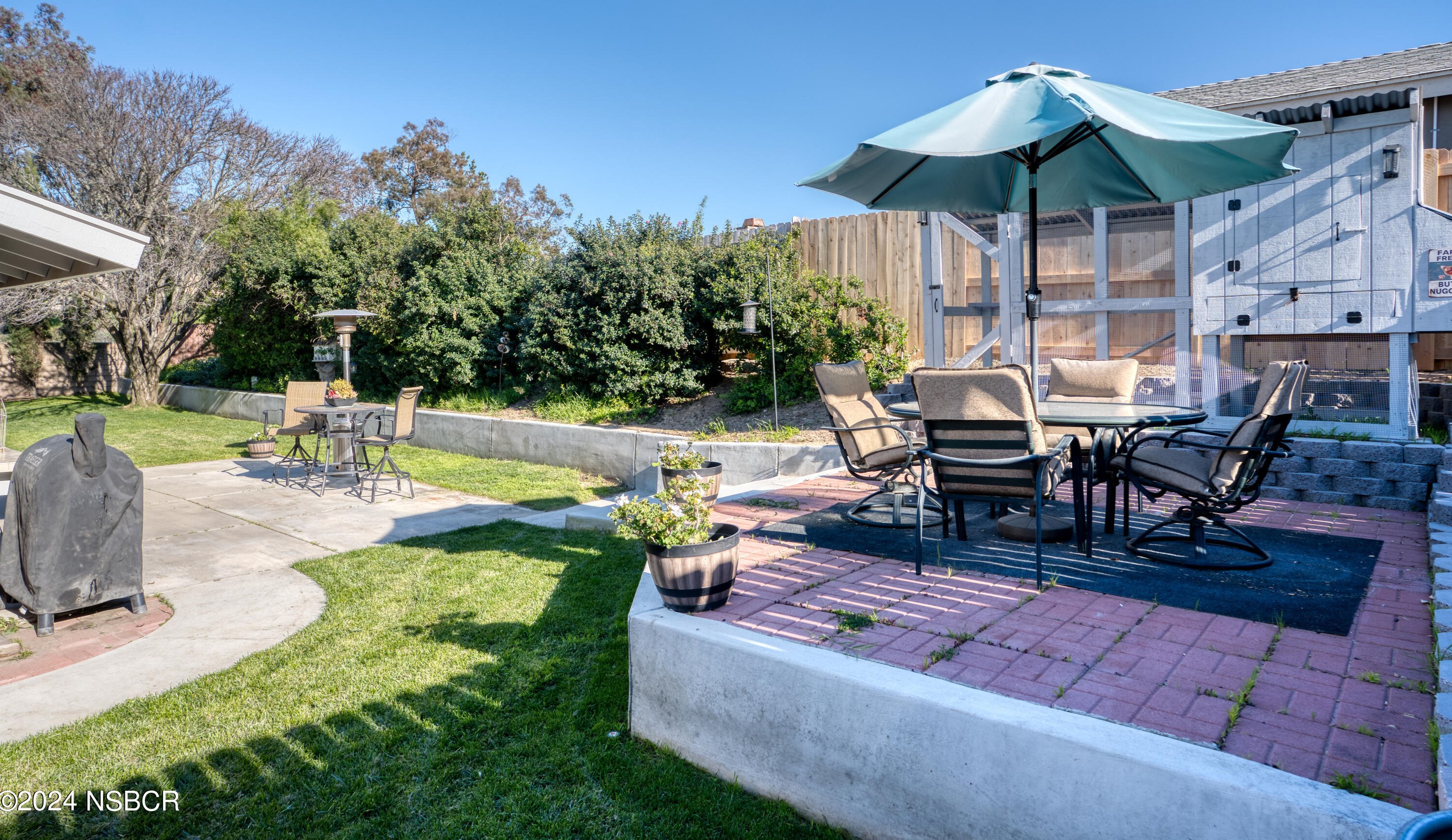 1038 Laurel Ct, Santa Maria CA  93455-3008 exterior