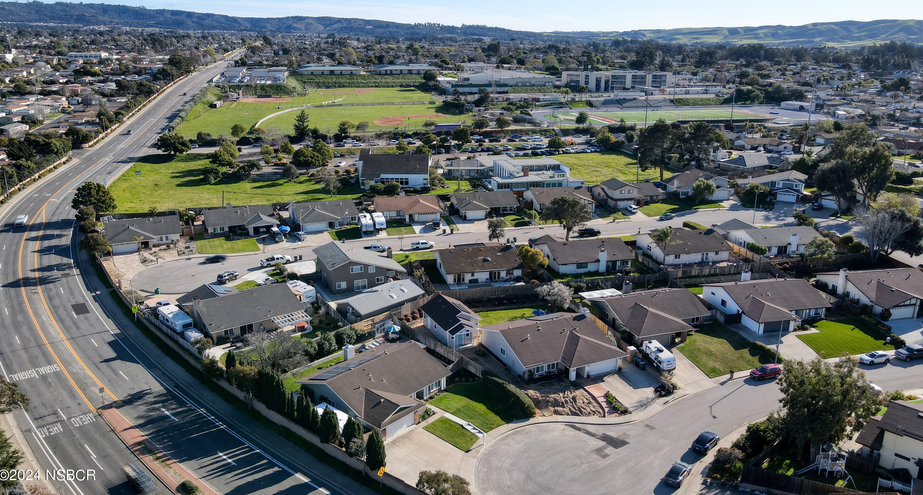 1038 Laurel Ct, Santa Maria CA  93455-3008 exterior