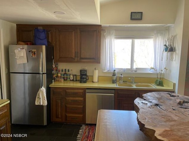 1755 Calle Lindero, Lompoc CA 93436-1705 exterior