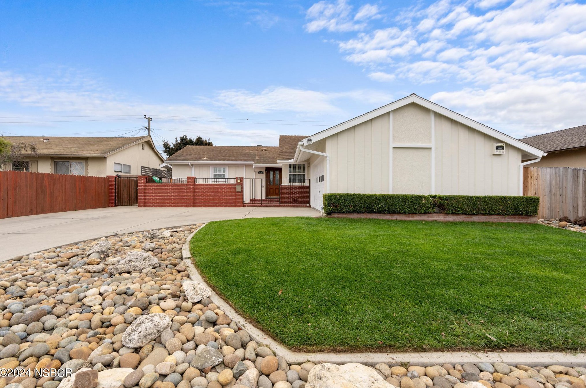 436 Taft St, Santa Maria CA  93454-1435 exterior