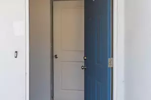 510 1/2 N I St, Lompoc, CA 93436 - Photo 5