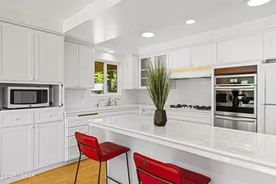 6193 Barrington Drive, Goleta, CA 93117 - Photo 11