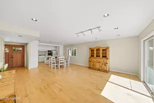 6193 Barrington Dr, Goleta, CA 93117 - Photo 7