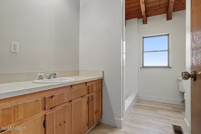 2935 E Clark Avenue, Santa Maria, CA 93455 - Photo 17