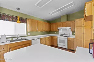 2205 Vista Promesa, Santa Maria, CA 93458 - Photo 9