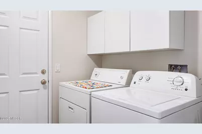 738 Hill Street, Los Alamos, CA 93440 - Photo 17