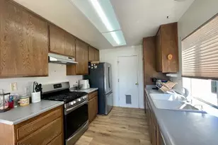 218 Highland Dr, Santa Maria, CA 93455 - Photo 7