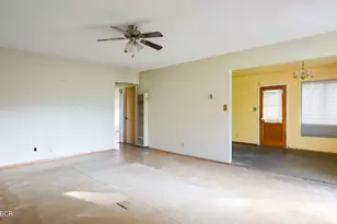 365 Main St, Los Alamos, CA 93440 - Photo 3