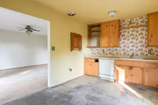 365 Main St, Los Alamos, CA 93440 - Photo 5