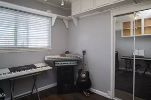 911 E Evergreen Ave, Santa Maria, CA 93454 - Photo 31