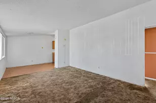 622 W Grant St, Santa Maria, CA 93458 - Photo 3