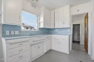 801 E Cook St, Santa Maria, CA 93454 - Photo 5