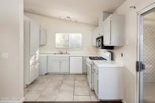 545 E Santa Cruz Ct, Santa Maria, CA 93455 - Photo 13