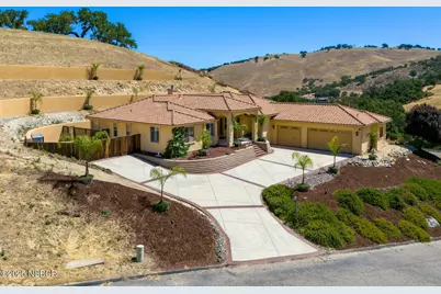 9805 Steelhead Road, Paso Robles, CA 93446 - Photo 1