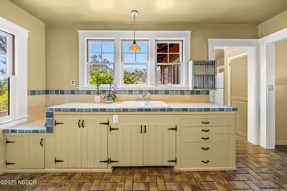 1060 Tremonto Road, Santa Barbara, CA 93103 - Photo 13