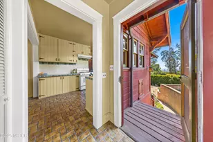 1060 Tremonto Rd, Santa Barbara, CA 93103 - Photo 17
