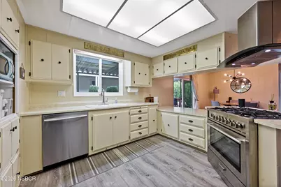 126 Sierra Vista, Solvang, CA 93463 - Photo 13