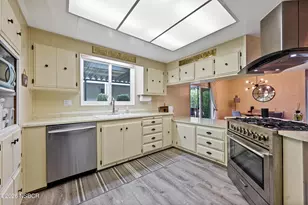 126 Sierra Vista, Solvang, CA 93463 - Photo 13