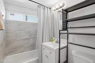 217 N M St, Lompoc, CA 93436 - Photo 21