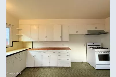 1129 San Andres Street, Santa Barbara, CA 93101 - Photo 11