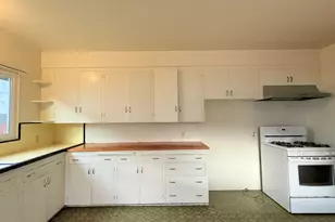 1129 San Andres St, Santa Barbara, CA 93101 - Photo 11