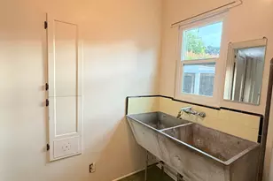 1129 San Andres St, Santa Barbara, CA 93101 - Photo 35