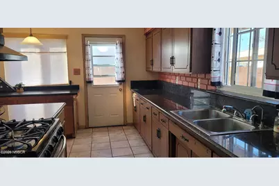 608 E Grant Street, Santa Maria, CA 93454 - Photo 5